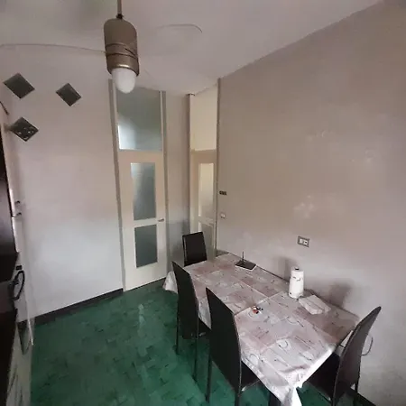 Apartment Centro 1 *