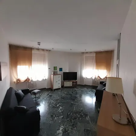 Centro 1 Apartment *